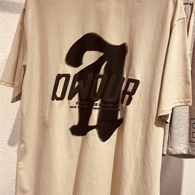 市场上装-T恤-休闲T恤