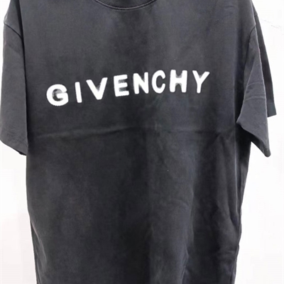 市场上装-T恤-欧货T恤