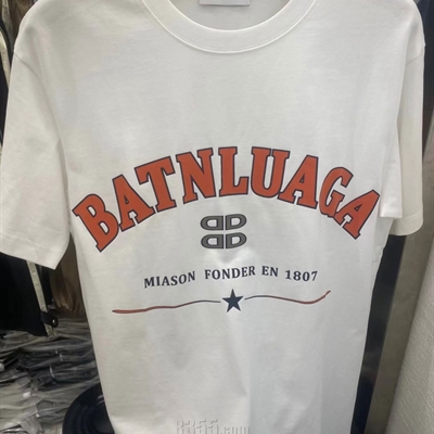 市场上装-T恤-欧货T恤