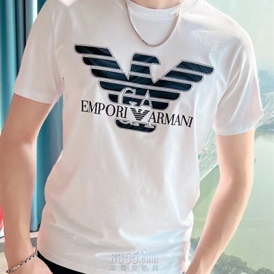 市场上装-T恤-欧货T恤