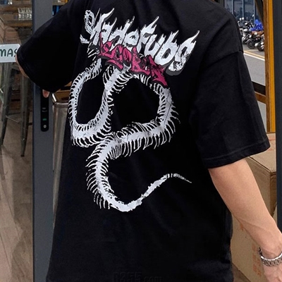 市场上装-T恤-电商T恤