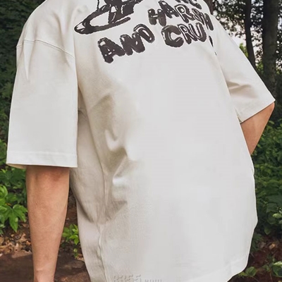 市场上装-T恤-电商T恤