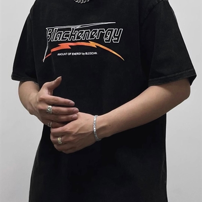 市场上装-T恤-电商T恤