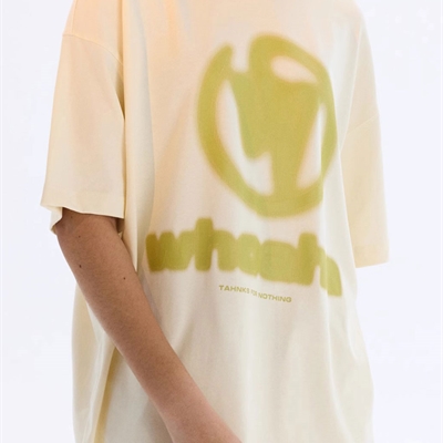 市场上装-T恤-电商T恤