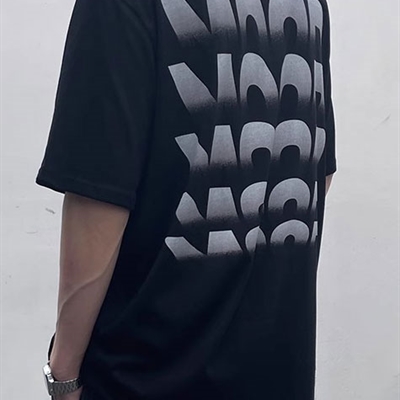 市场上装-T恤-电商T恤