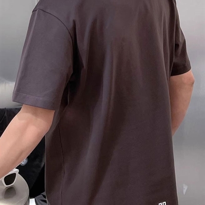 市场上装-T恤-欧货T恤