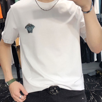 市场上装-T恤-欧货T恤