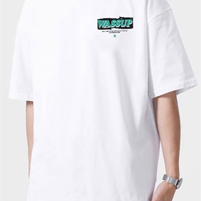 市场上装-T恤-电商T恤