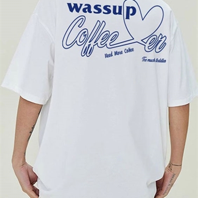 市场上装-T恤-电商T恤