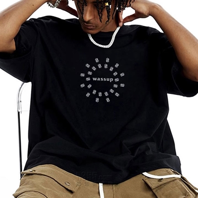 市场上装-T恤-电商T恤