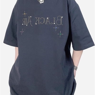 市场上装-T恤-电商T恤