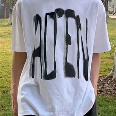 市场上装-T恤-电商T恤