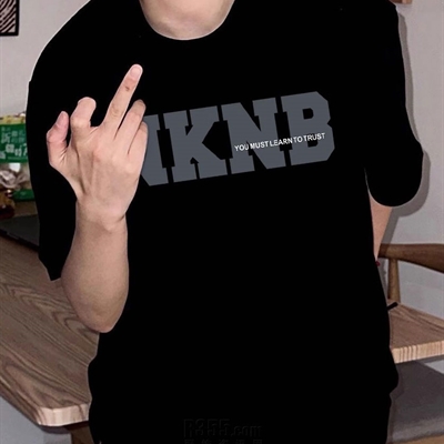 市场上装-T恤-电商T恤