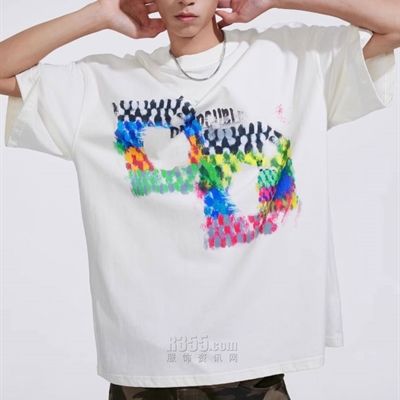 市场上装-T恤-电商T恤