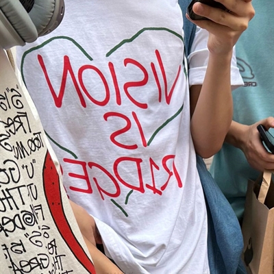 市场上装-T恤-电商T恤