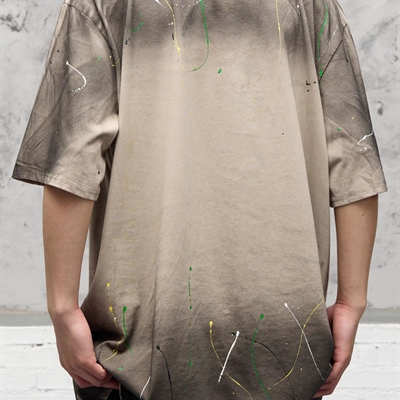 市场上装-T恤-电商T恤