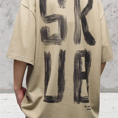 市场上装-T恤-电商T恤