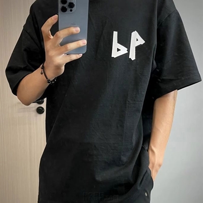 市场上装-T恤-电商T恤