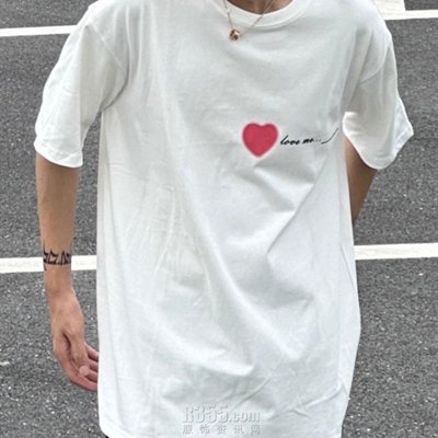 市场上装-T恤-电商T恤