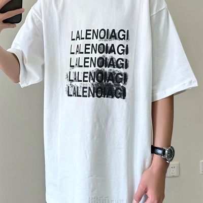 市场上装-T恤-电商T恤