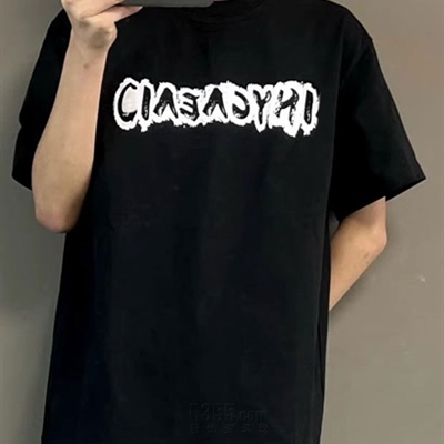 市场上装-T恤-电商T恤