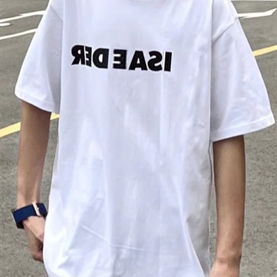 市场上装-T恤-电商T恤