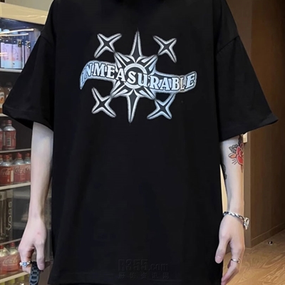 市场上装-T恤-电商T恤