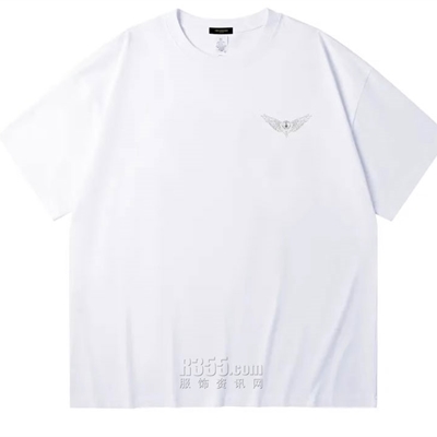 市场上装-T恤-电商T恤