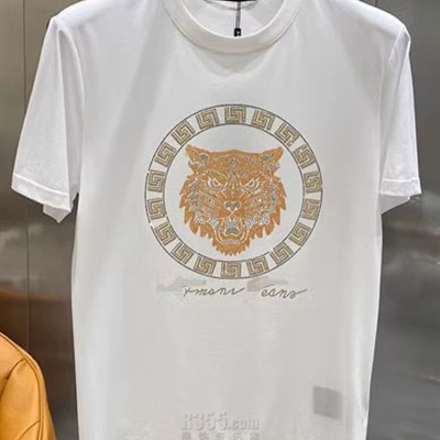 市场上装-T恤-欧货T恤