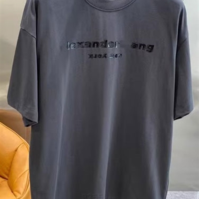 市场上装-T恤-欧货T恤