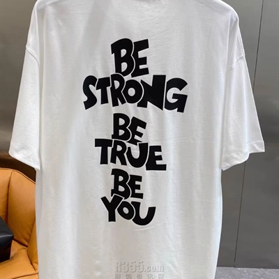 市场上装-T恤-欧货T恤