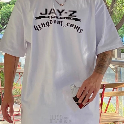 市场上装-T恤-电商T恤