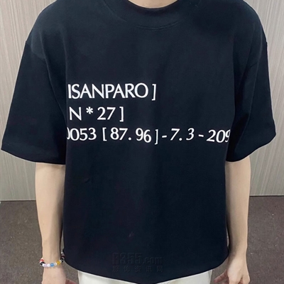 市场上装-T恤-电商T恤