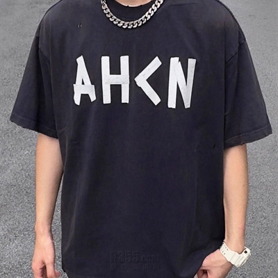 市场上装-T恤-电商T恤