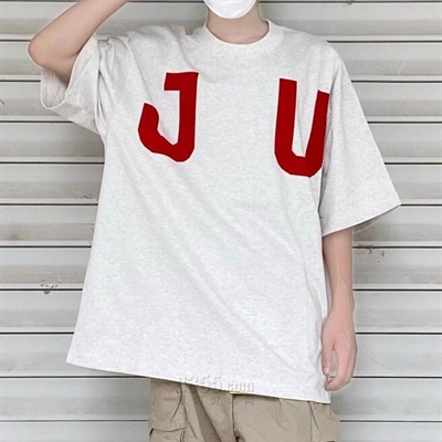 市场上装-T恤-电商T恤