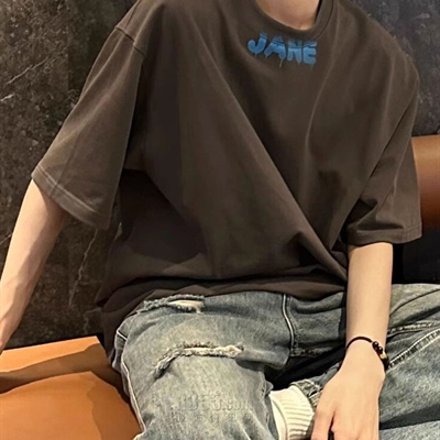 市场上装-T恤-电商T恤