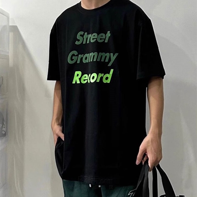 市场上装-T恤-电商T恤