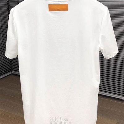 市场上装-T恤-欧货T恤