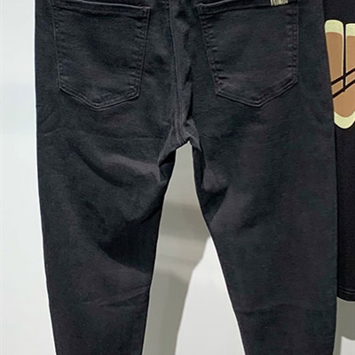 市场男裤-牛仔-休闲牛仔裤