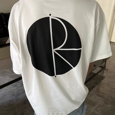 市场上装-T恤-电商T恤