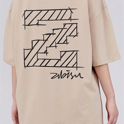 市场上装-T恤-电商T恤