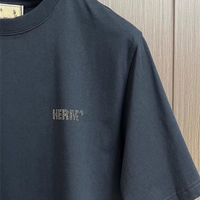 市场上装-T恤-欧货T恤