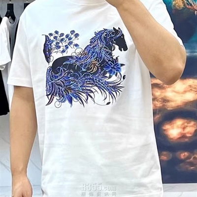 市场上装-T恤-欧货T恤