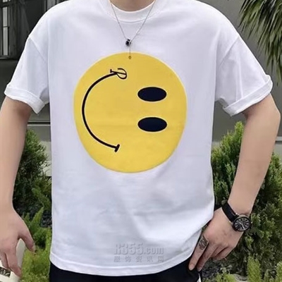 市场上装-T恤-欧货T恤