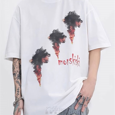 市场上装-T恤-电商T恤