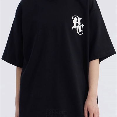 市场上装-T恤-电商T恤