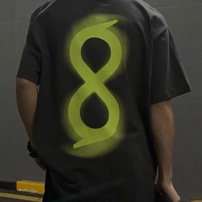 市场上装-T恤-电商T恤