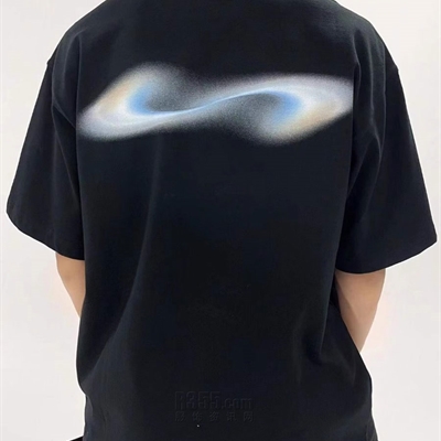 市场上装-T恤-电商T恤