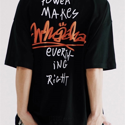 市场上装-T恤-电商T恤