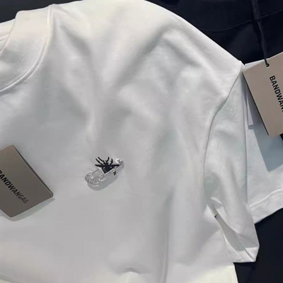 市场上装-T恤-欧货T恤